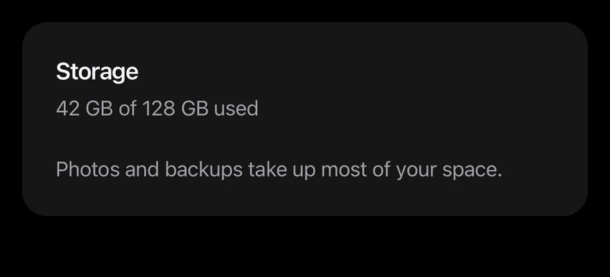 Card (filled) on iOS in dark mode